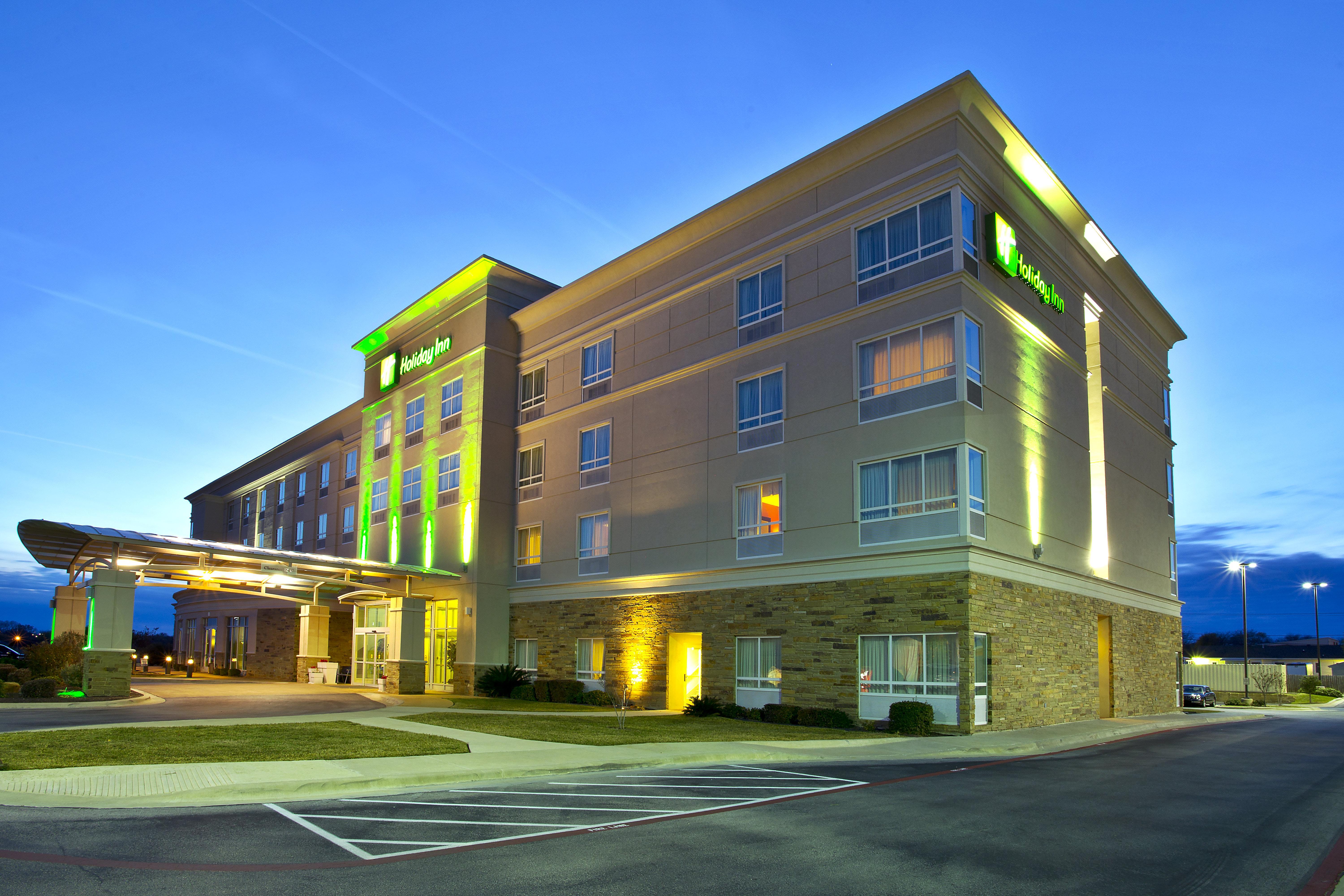 Hotel - Cavazos Area