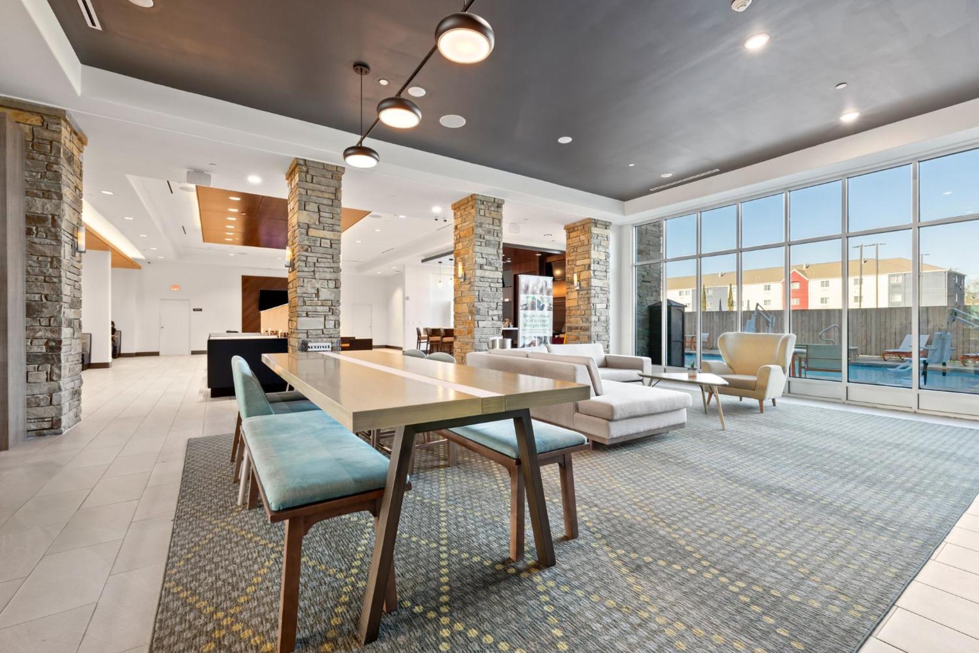 Hotel - Cavazos Area 3*