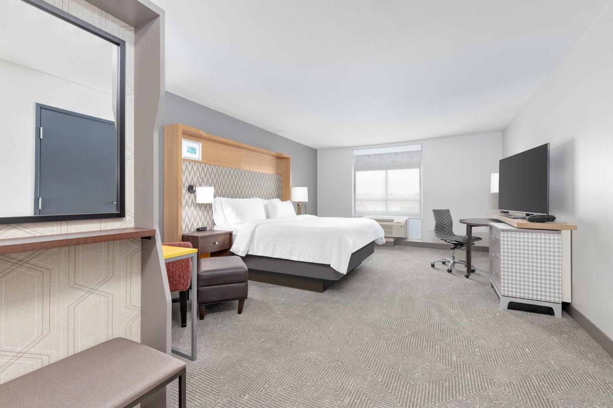 Hotel - Cavazos Area